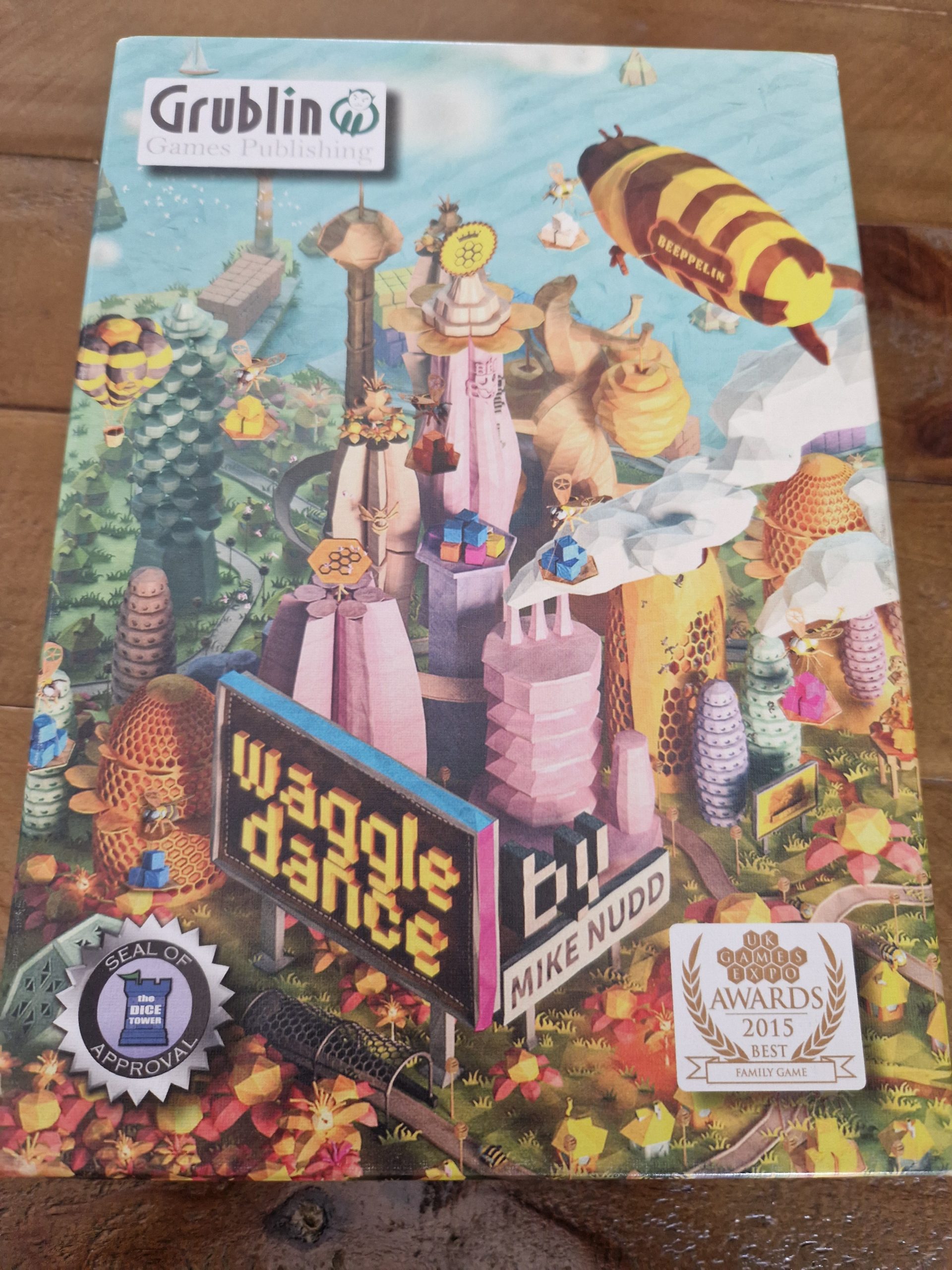 Waggle Dance: A Good Introduction To Worker Placement Games